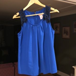 Women’s dress shirt